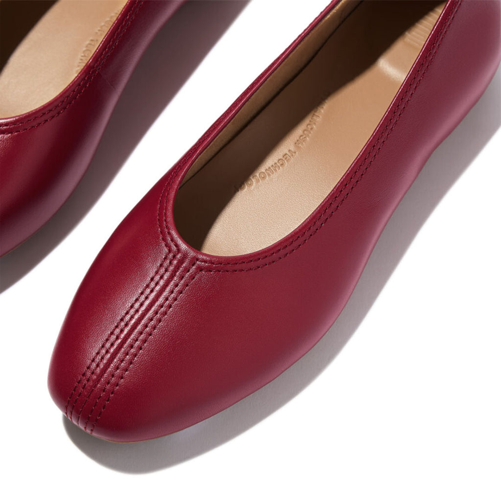 DELICATO High-cut Soft-leather Ballet Flats