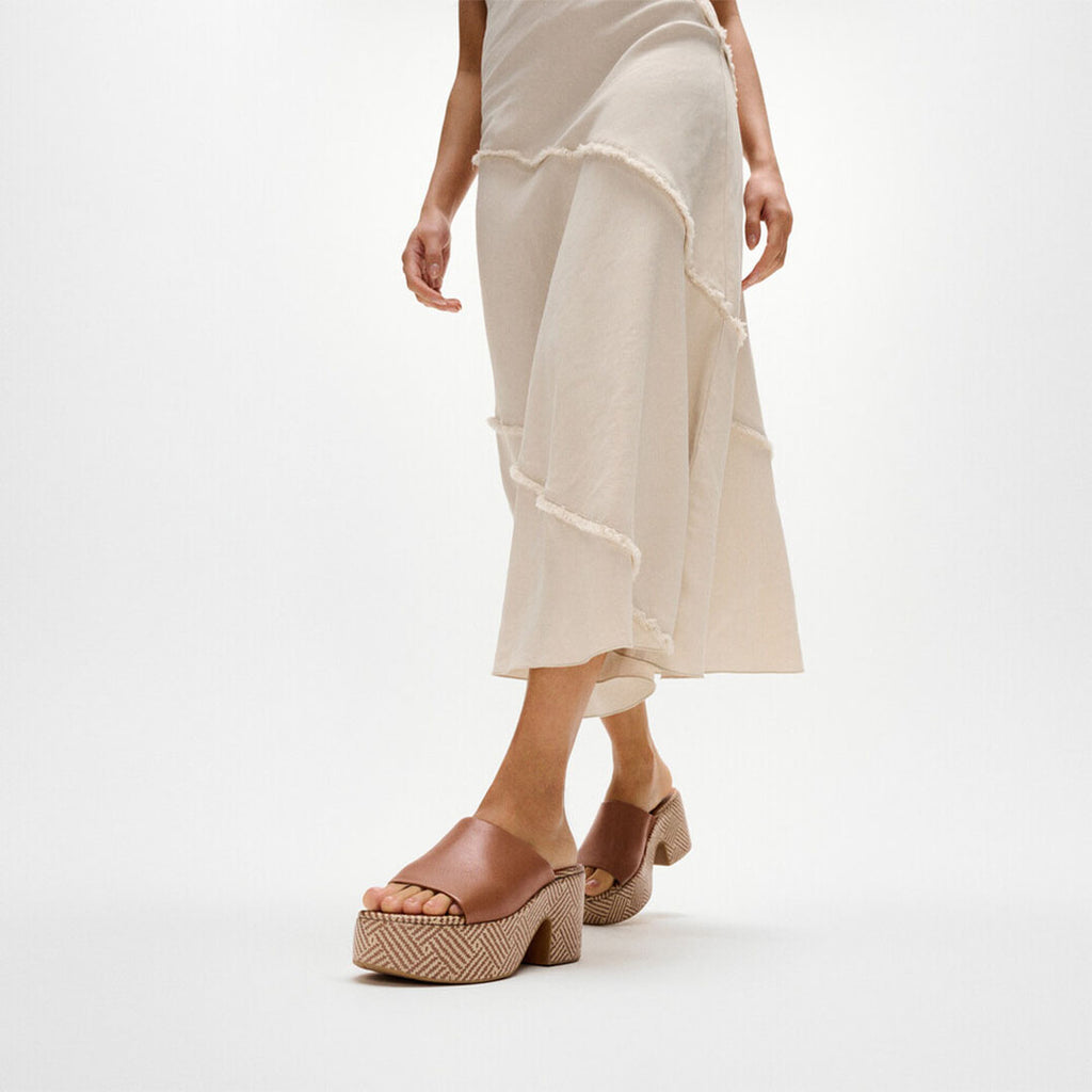 PLATFFORMS Graphic-weave Leather Heeled Slides