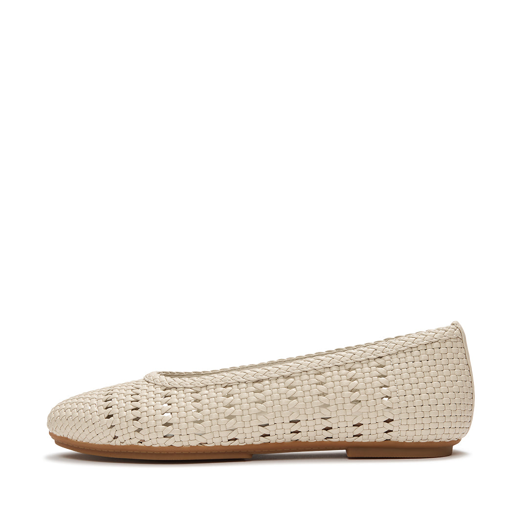 FitFlop DELICATO Woven PU Ballerinas featuring a woven faux-leather upper, classic ballet flat silhouette, and hidden Dynamicush™ cushioning.