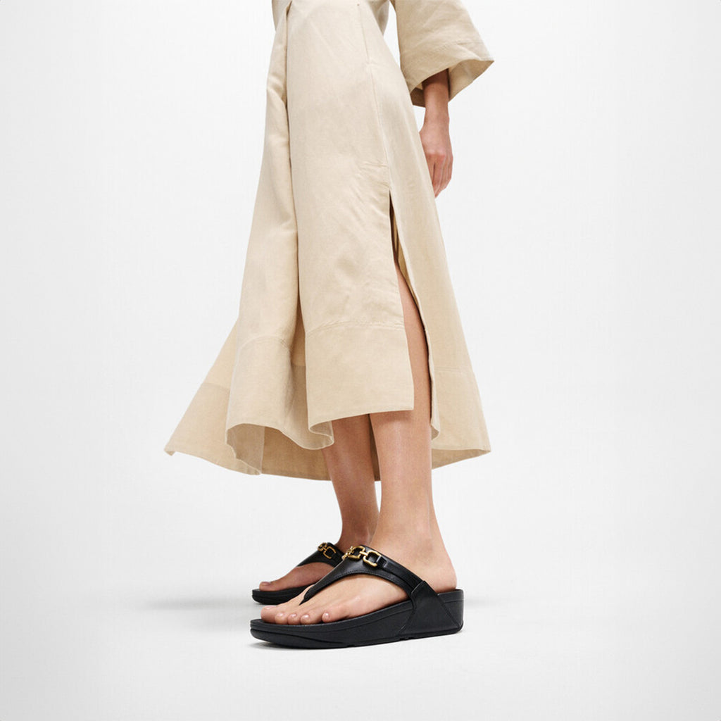 FitFlop Lulu sandals featuring ergonomic comfort and a chunky square chain for chic statement detail