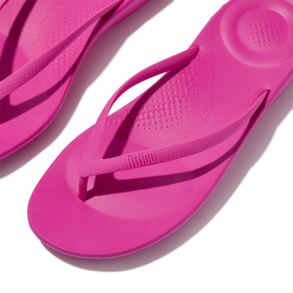 iQUSHION Ergonomic Flip-Flops