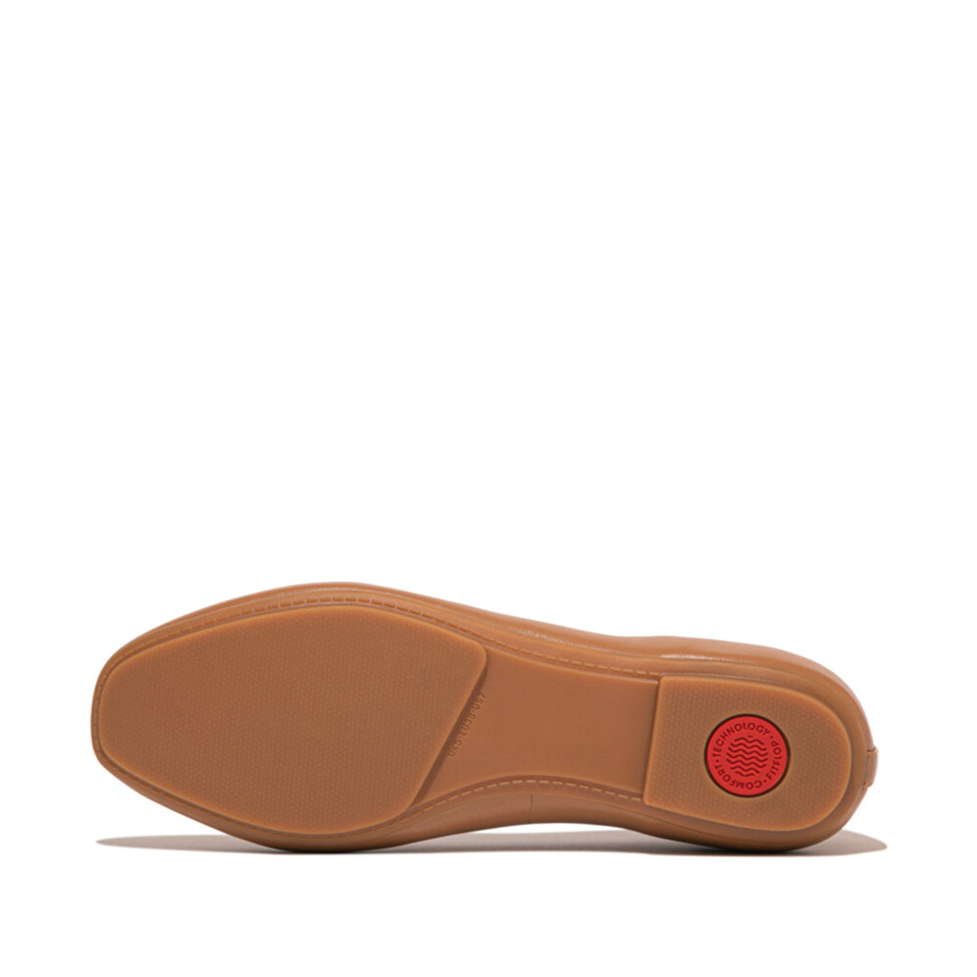 DELICATO bow soft leather ballerinas with Dynamicush™ cushioned footbed, ergonomic arch support, and sleek square-toe design.