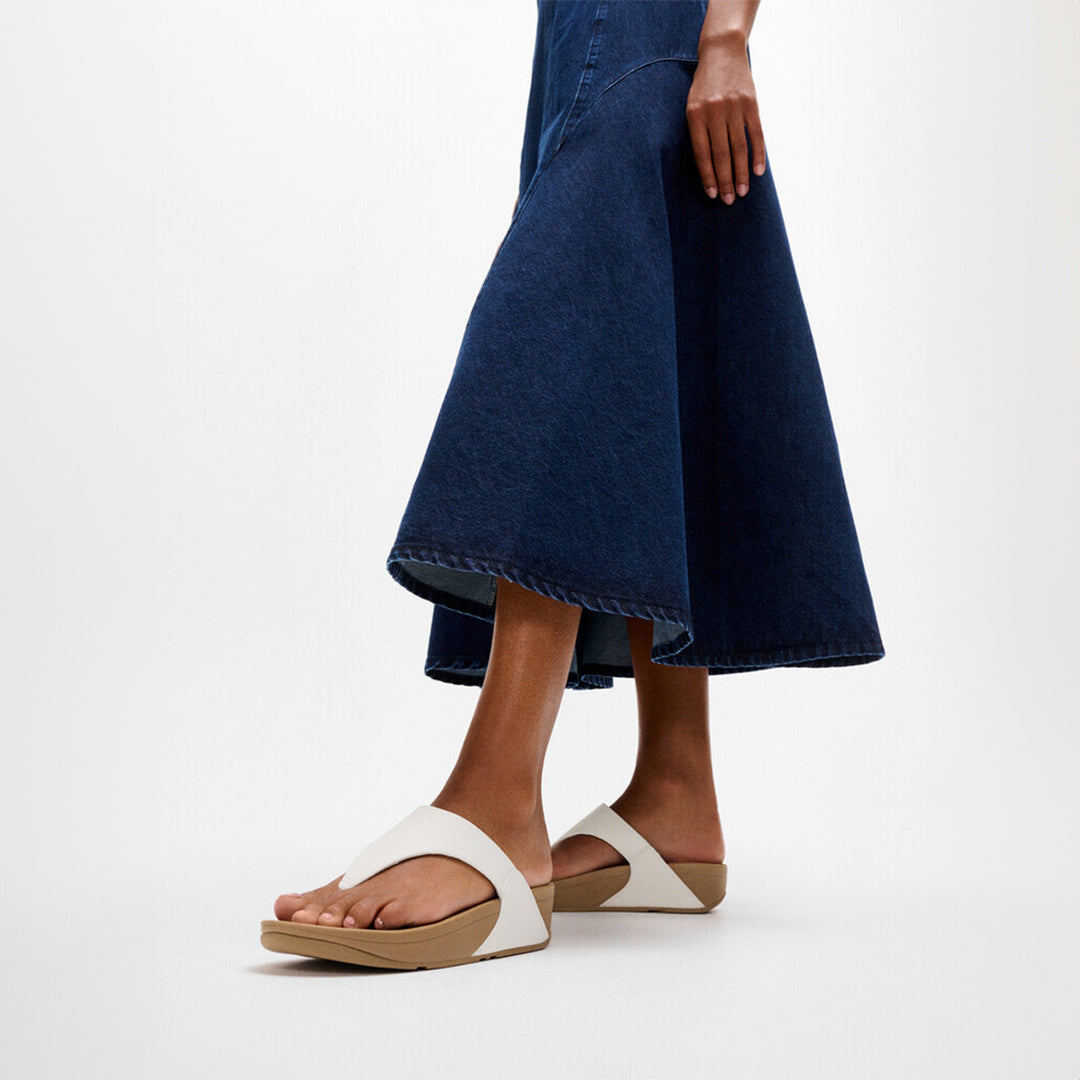 LULU leather toe-post sandals with padded Microwobbleboard™ midsole, ergonomic arch support, and minimalist triangular vamp design.